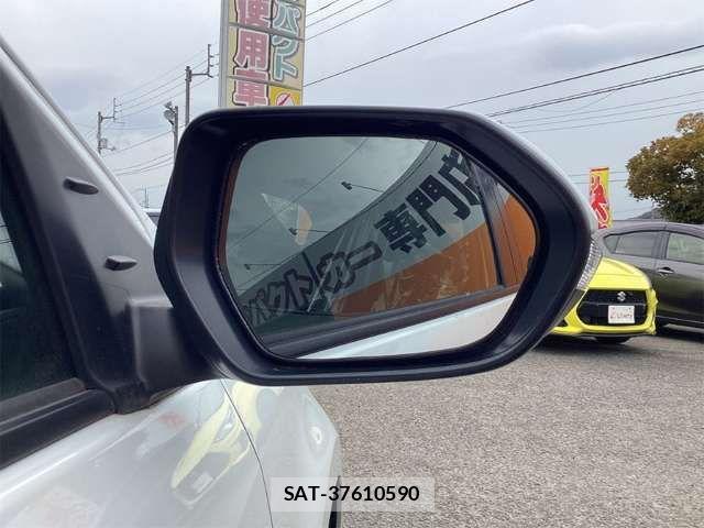 Toyota YARIS 2024-12 6915961-14