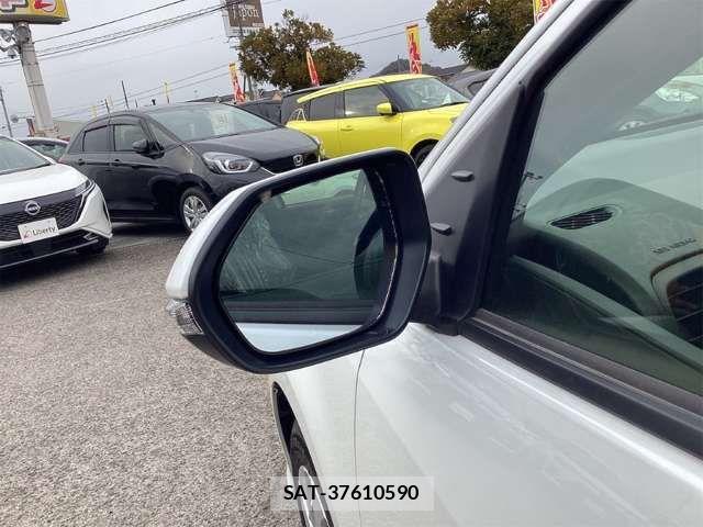 Toyota YARIS 2024-12 6915961-15