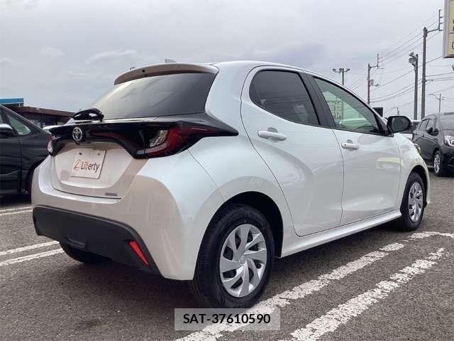 Toyota YARIS 2024-12 6915961-6