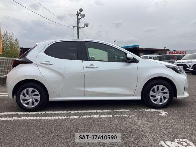 Toyota YARIS 2024-12 6915961-7