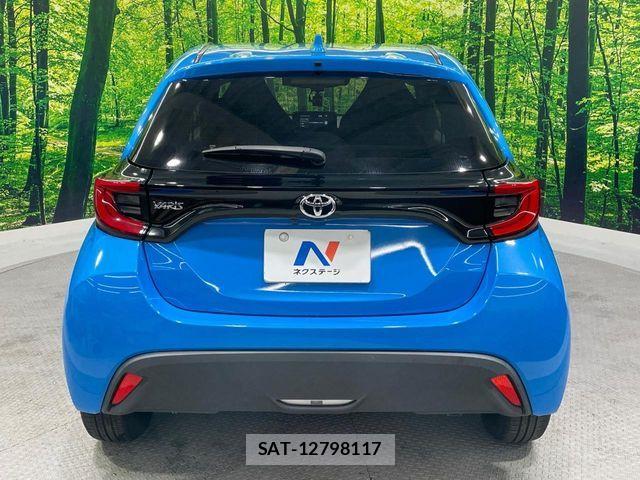 Toyota YARIS 2021-05 6915966-15