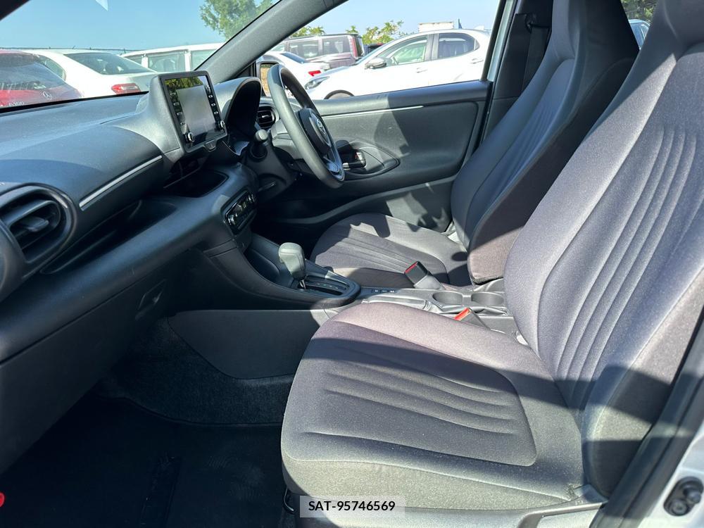 Toyota YARIS 2021 6804899-10