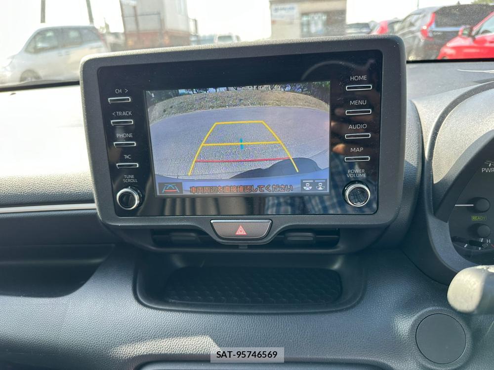 Toyota YARIS 2021 6804899-18