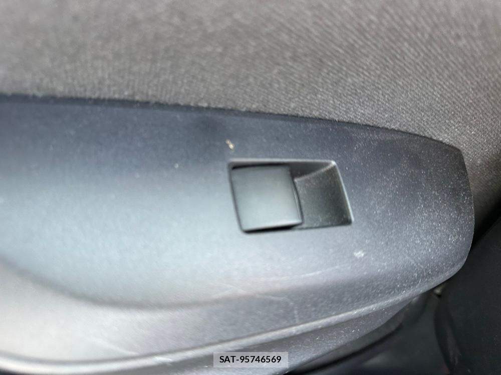 Toyota YARIS 2021 6804899-23