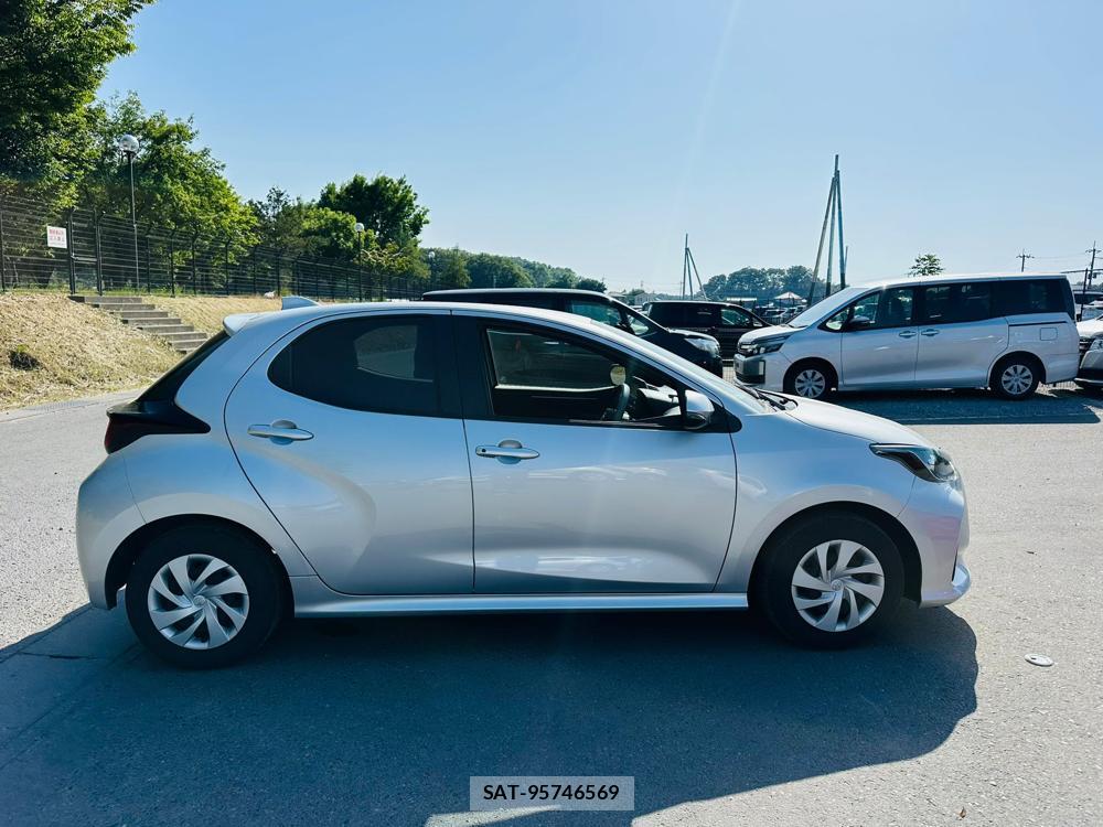 Toyota YARIS 2021 6804899-5