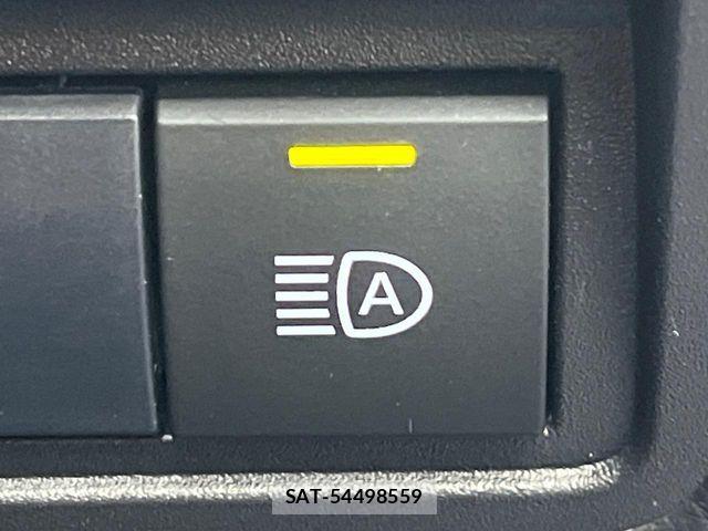 Toyota YARIS 2020-09 6915972-6