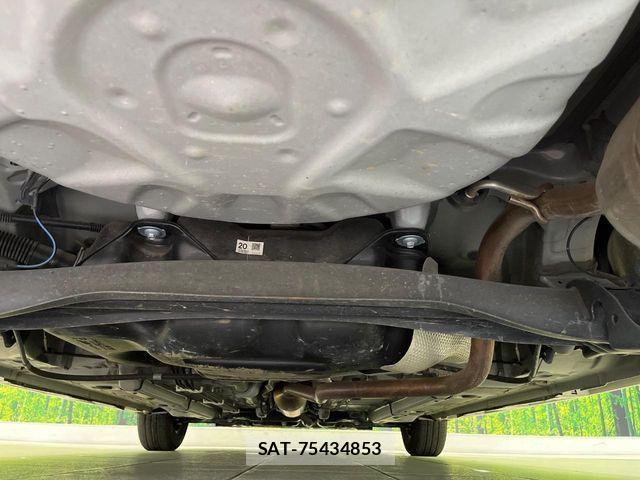 Toyota YARIS 2021-06 6915980-18