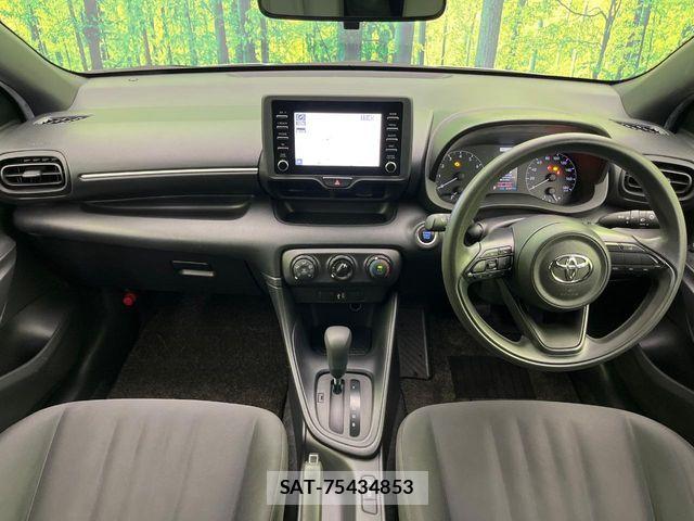 Toyota YARIS 2021-06 6915980-1
