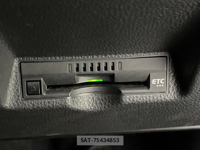 Toyota YARIS 2021-06 6915980-4