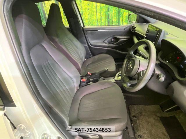 Toyota YARIS 2021-06 6915980-7