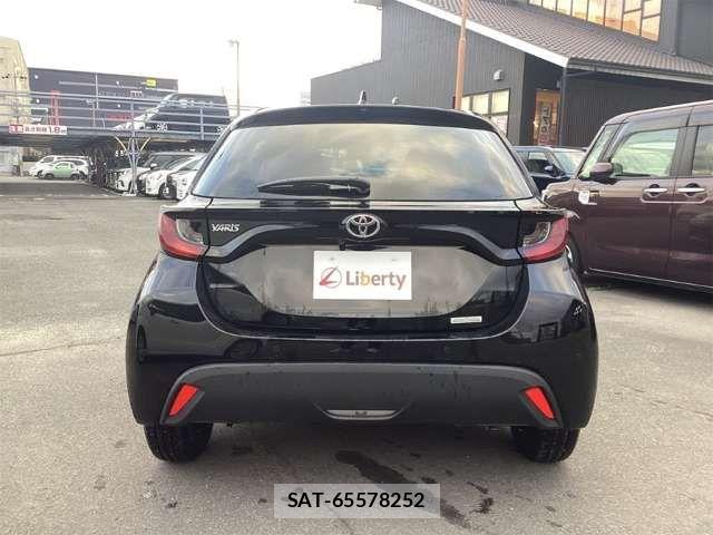 Toyota YARIS 2025-01 6915954-10