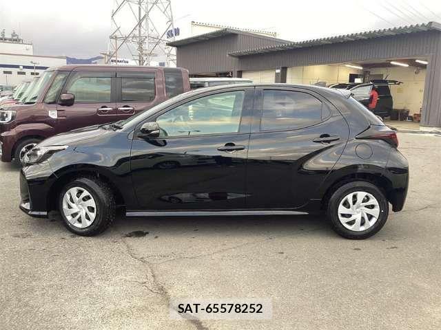 Toyota YARIS 2025-01 6915954-12