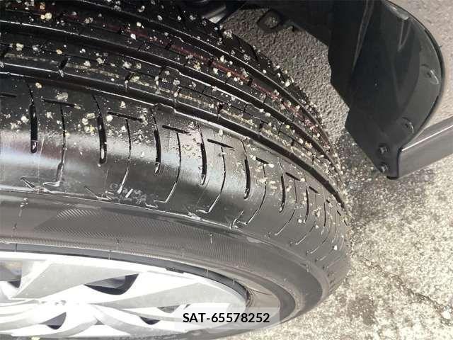 Toyota YARIS 2025-01 6915954-14