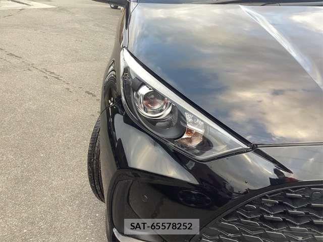 Toyota YARIS 2025-01 6915954-15