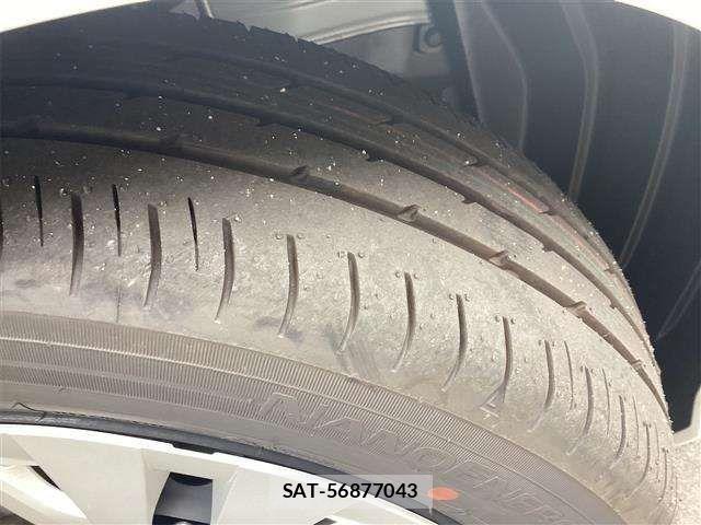 Toyota YARIS 2024-09 6915950-15
