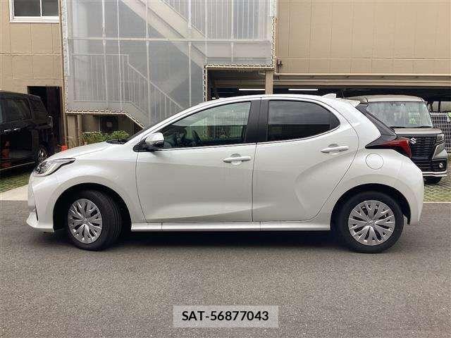 Toyota YARIS 2024-09 6915950-19