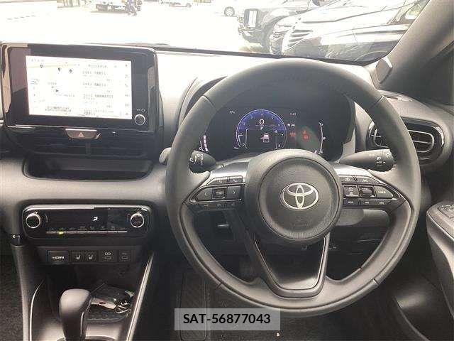 Toyota YARIS 2024-09 6915950-6