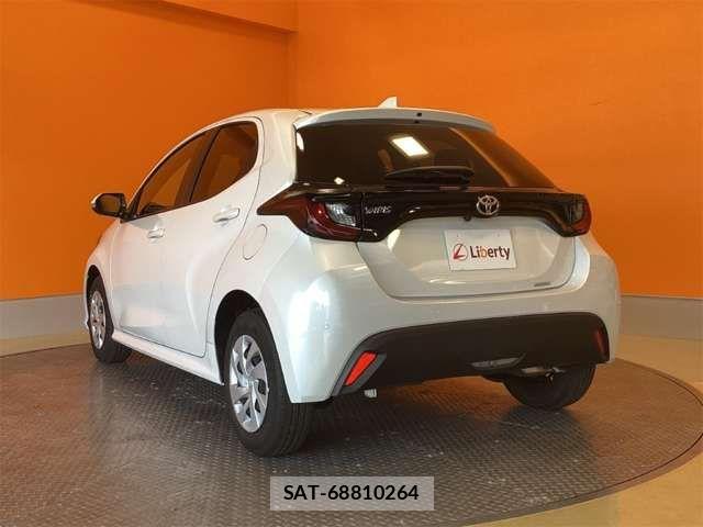 Toyota YARIS 2024-12 6915958-9