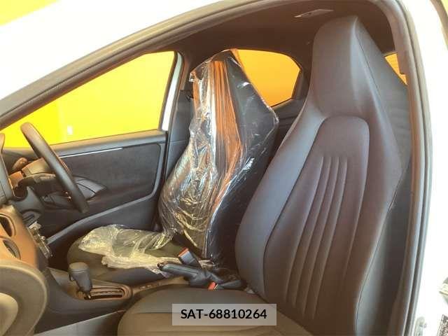 Toyota YARIS 2024-12 6915958-17