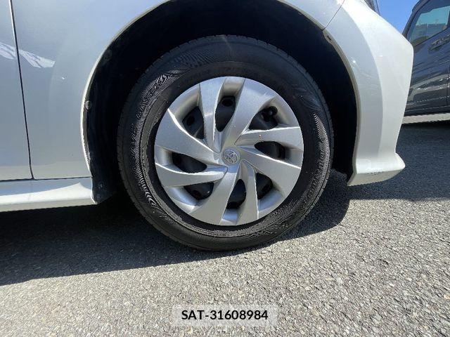 Toyota YARIS 2022-02 6915971-19