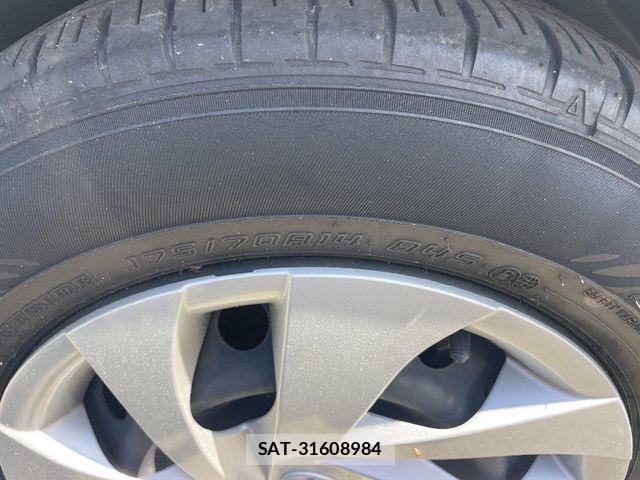 Toyota YARIS 2022-02 6915971-20