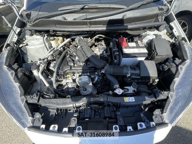 Toyota YARIS 2022-02 6915971-21