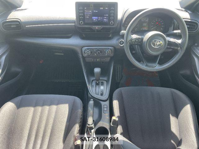 Toyota YARIS 2022-02 6915971-4