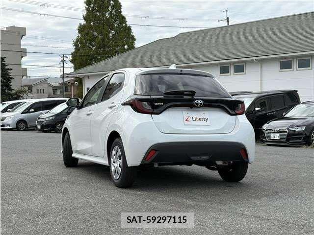Toyota YARIS 2024-09 6915964-10