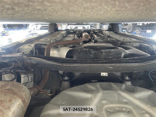 Toyota YARIS 2021-04 6915979-11