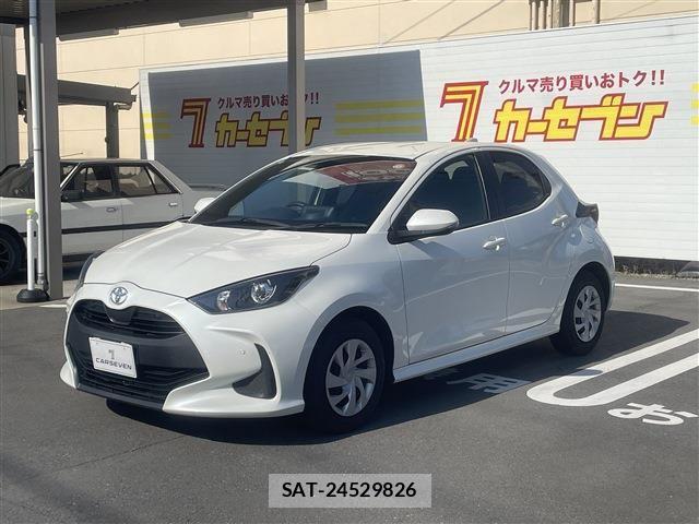 Toyota YARIS 2021-04 6915979-2