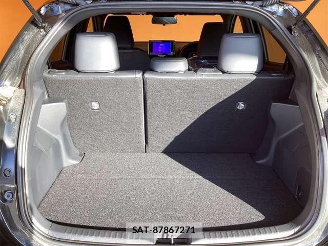 Toyota YARIS 2024-11 6915953-12