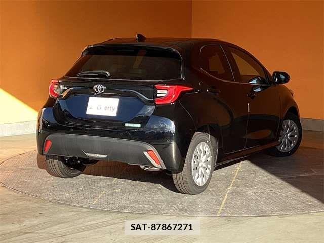 Toyota YARIS 2024-11 6915953-7