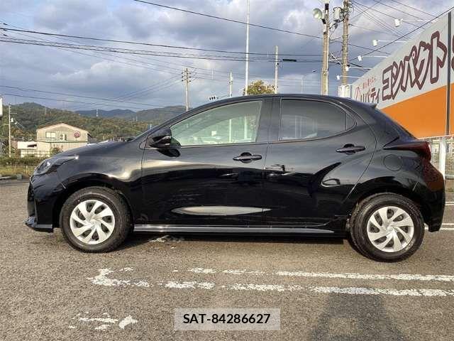 Toyota YARIS 2024-09 6915963-13