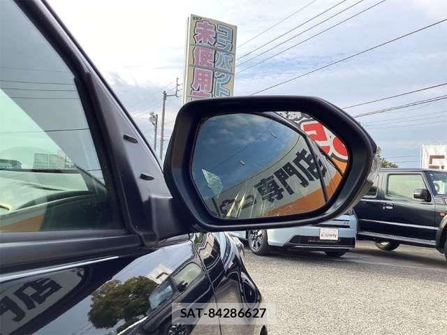 Toyota YARIS 2024-09 6915963-18