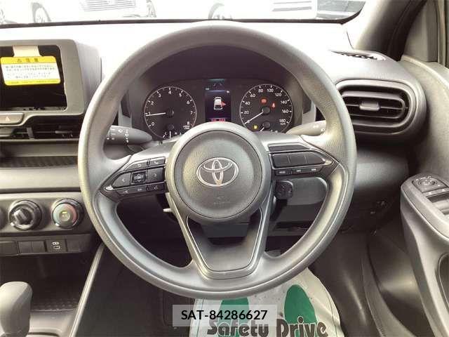 Toyota YARIS 2024-09 6915963-5
