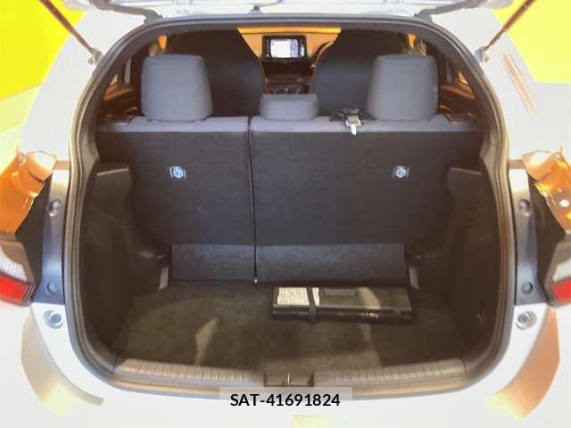 Toyota YARIS 2020-09 6915978-14