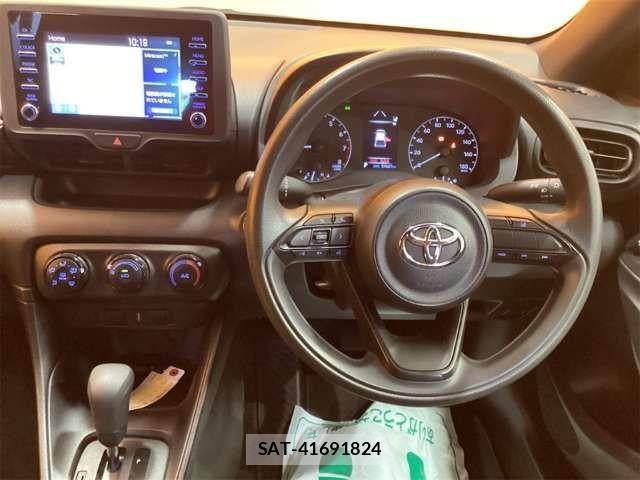 Toyota YARIS 2020-09 6915978-16