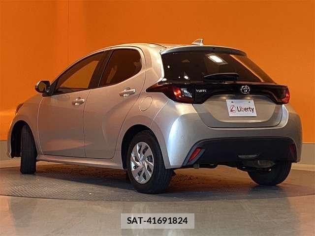 Toyota YARIS 2020-09 6915978-7