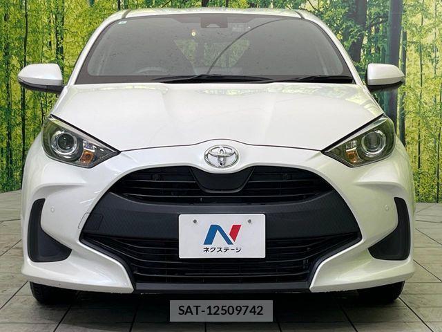 Toyota YARIS 2021-05 6915973-13