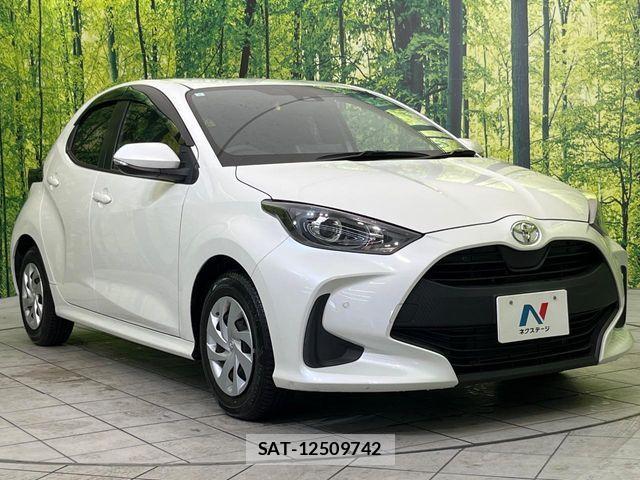 Toyota YARIS 2021-05 6915973-15