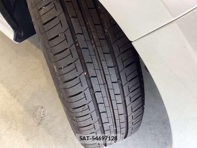 Toyota YARIS 2024-09 6915948-17