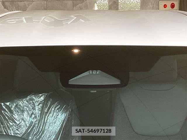 Toyota YARIS 2024-09 6915948-19