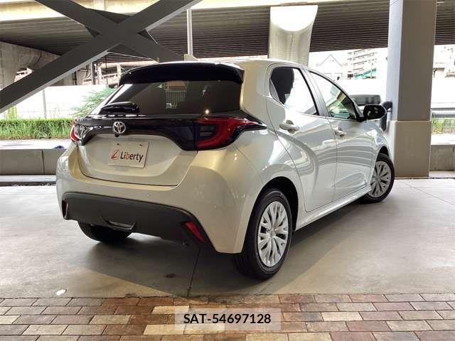 Toyota YARIS 2024-09 6915948-7