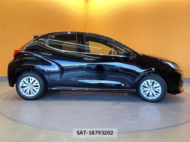 Toyota YARIS 2025-01 6915945-14