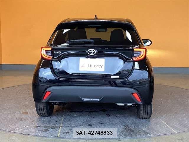 Toyota YARIS 2025-01 6915935-7