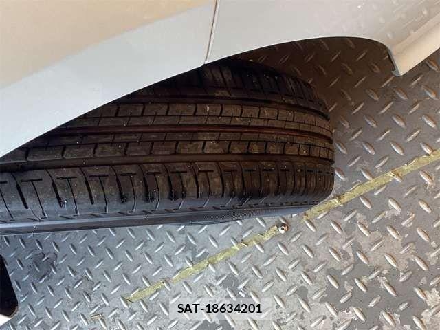 Toyota YARIS 2024-12 6915959-9