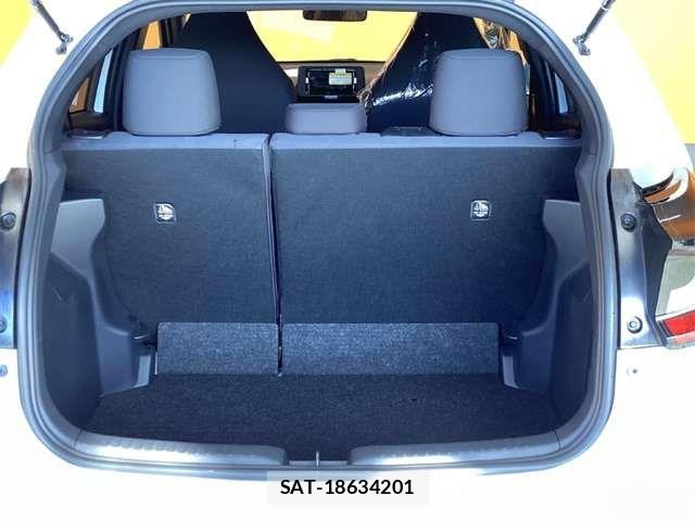 Toyota YARIS 2024-12 6915959-11