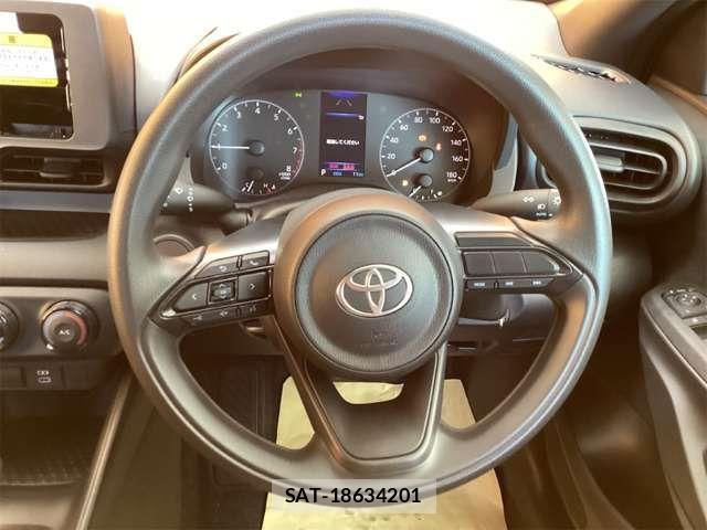 Toyota YARIS 2024-12 6915959-19