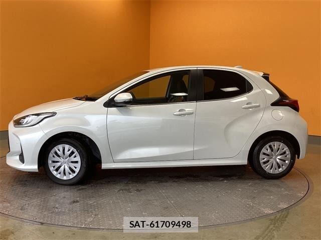Toyota YARIS 2024-09 6915949-9