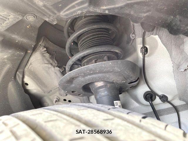 Toyota YARIS 2021-01 6915970-19